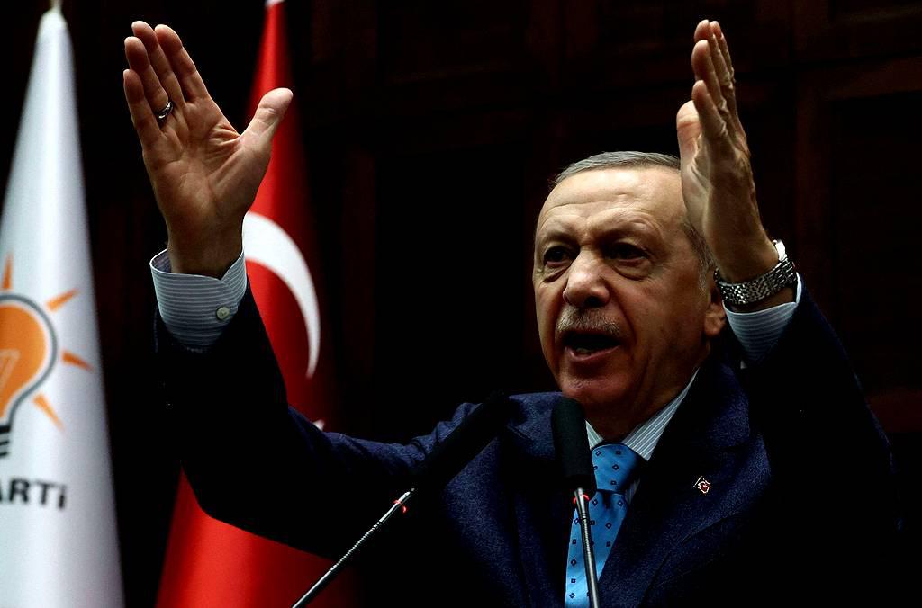 أردوغان الطامح إلى ولاية رئاسية جديدة يتوعّد بهزم المعارضة في الانتخابات المقبلة