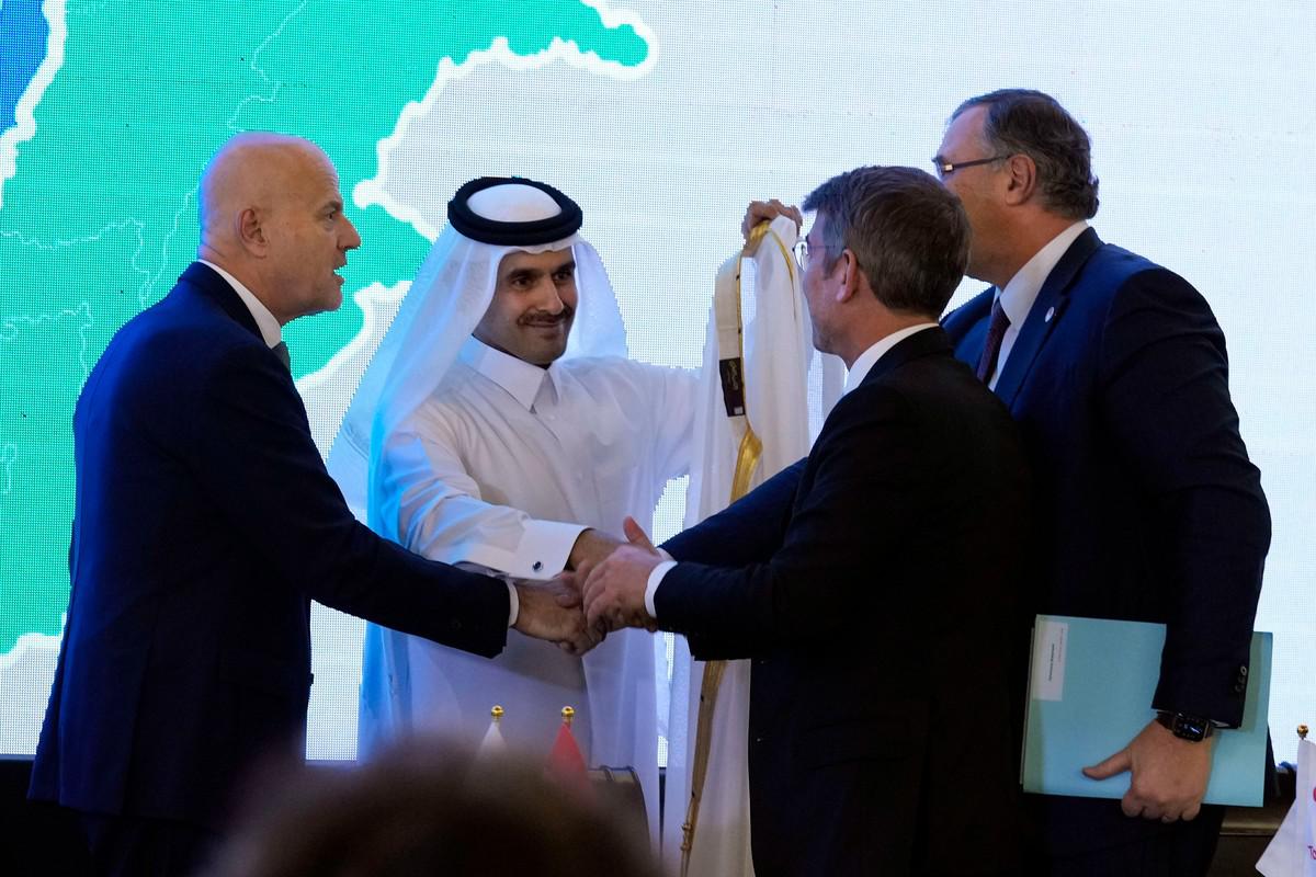 قطر عملت على مسار مواز لجهود سعودية غربية لحلحة أزمة لبنان وانتزعت مكاسب اقتصادية من الازمة القائمة