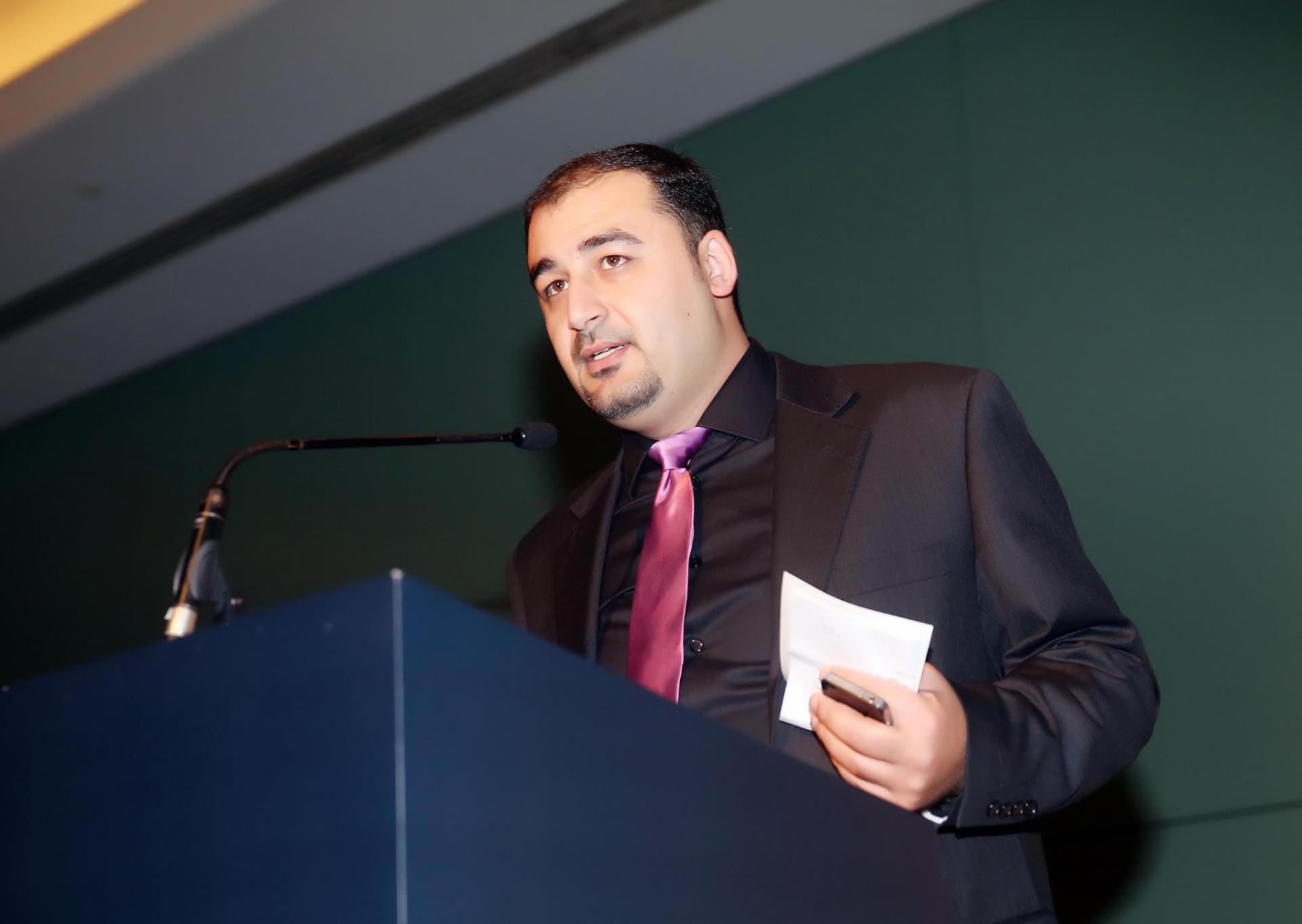 الشاعر والإعلامي اللبناني محمد غبريس