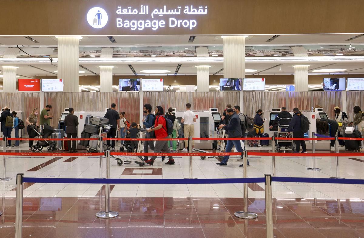 مطار دبي يعتبر أحد اكبر مطارات العالم ازدحاما 