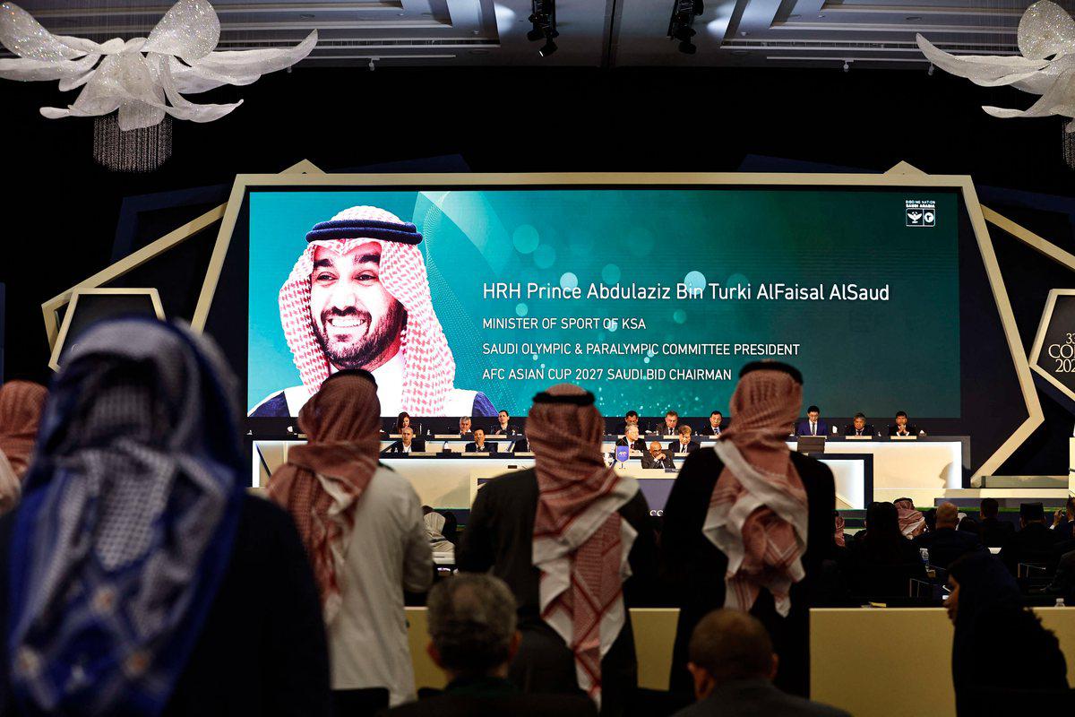 وزير الرياضة السعودي الأمير عبدالعزيز بن تركي الفيصل