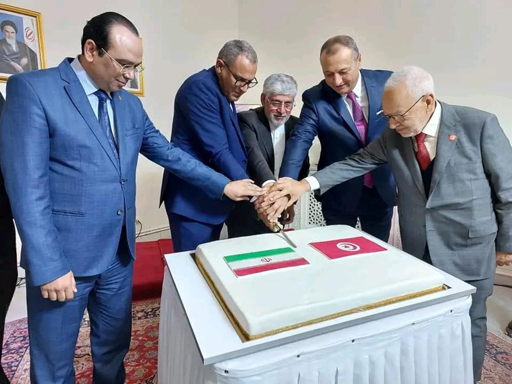 الغنوشي أراد توريط الوزيرين