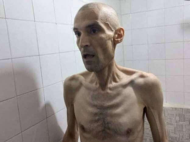 مأساة  فرهاد ميثمي تختزل جزء من مآسي كثيرة في السجون الايرانية