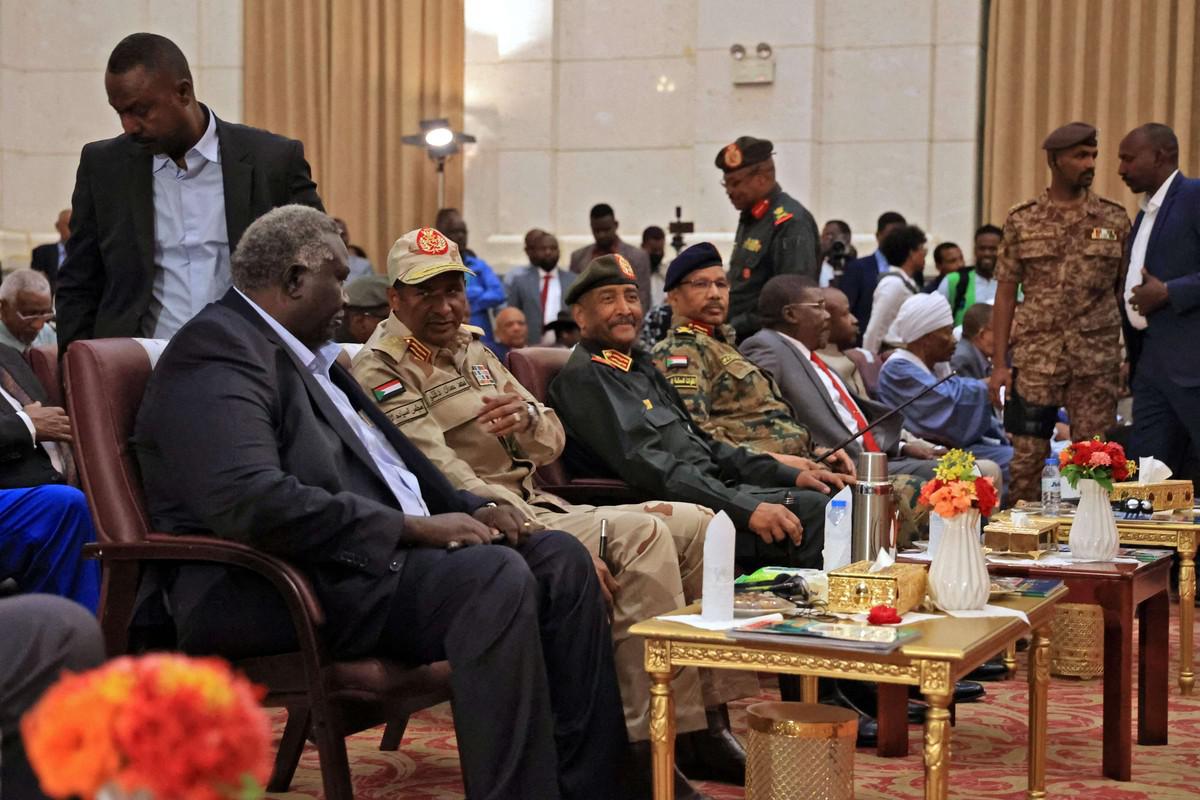 السودان يتهيأ لإنهاء حكم العسكر