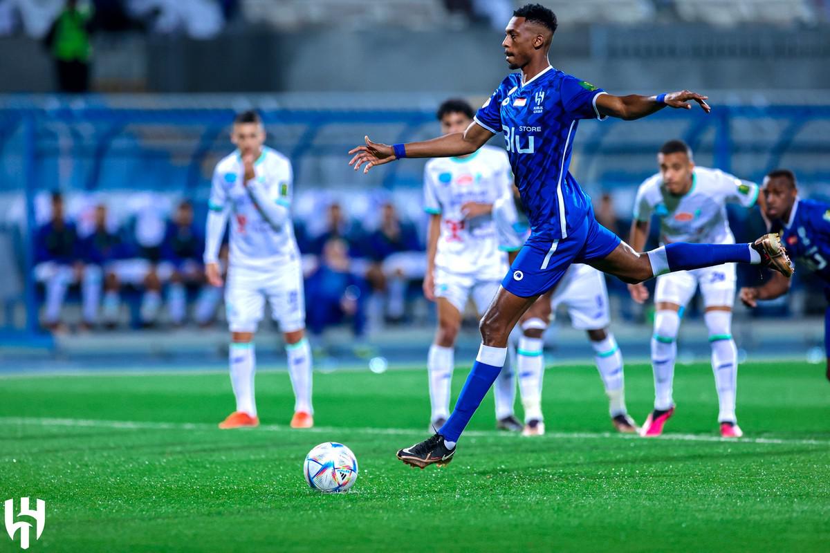 الهلال