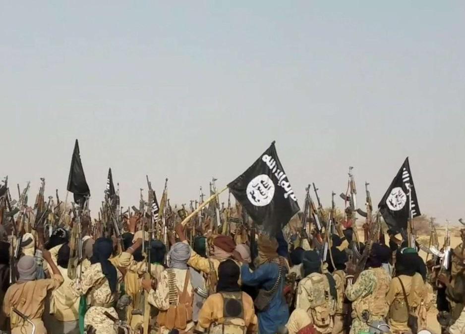 انتشار خطاب التطرف في مخيمات تندوف يدفع بعشرات الصحراويين لأحضان الجماعات الارهابية