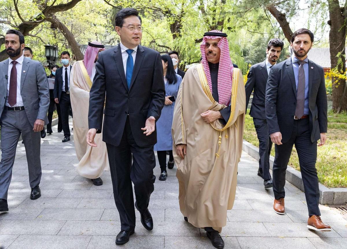 الصين تكسر هيمنة الدبلوماسية الأميركية على قضايا الشرق الأوسط