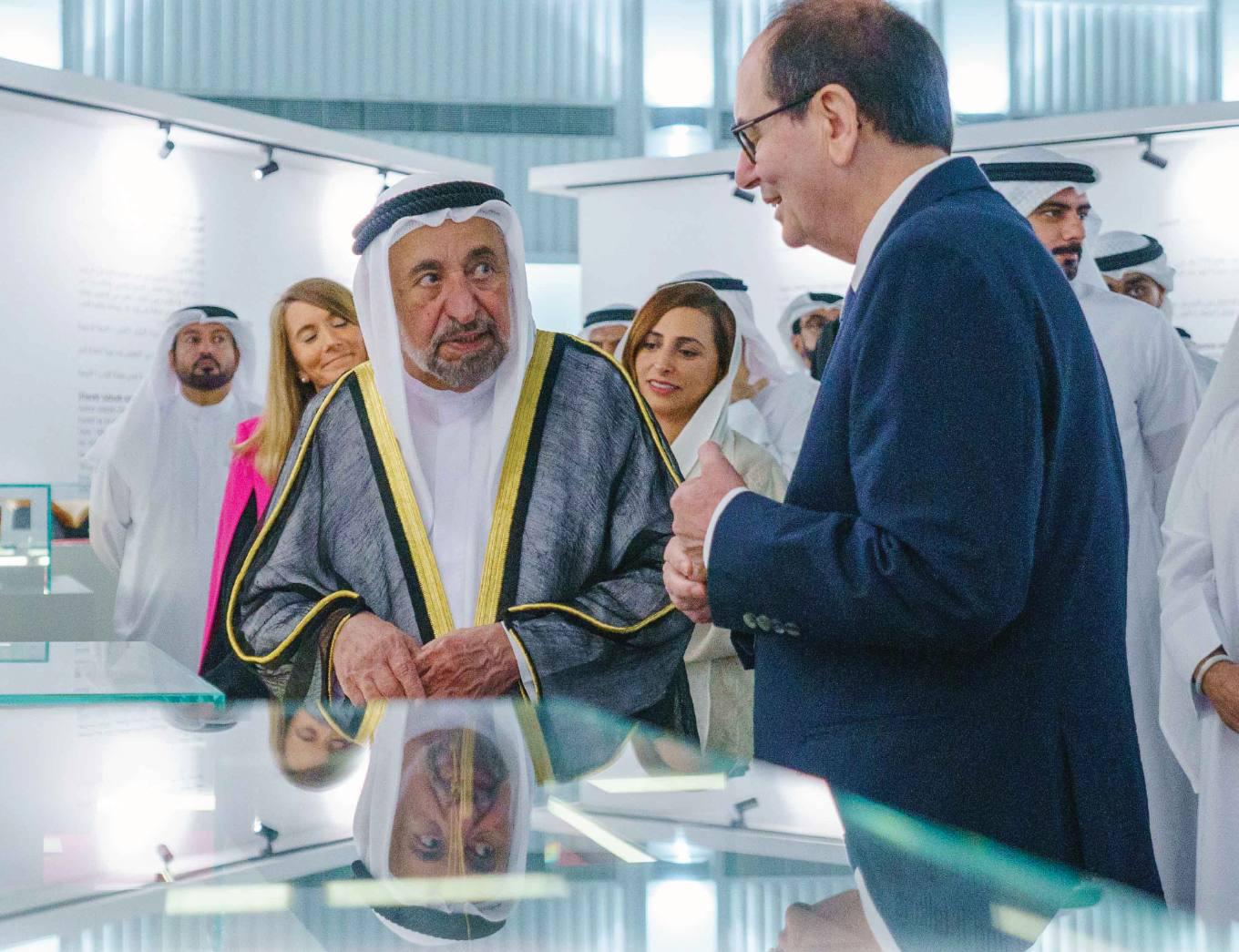  'الناشر الأسبوعي'