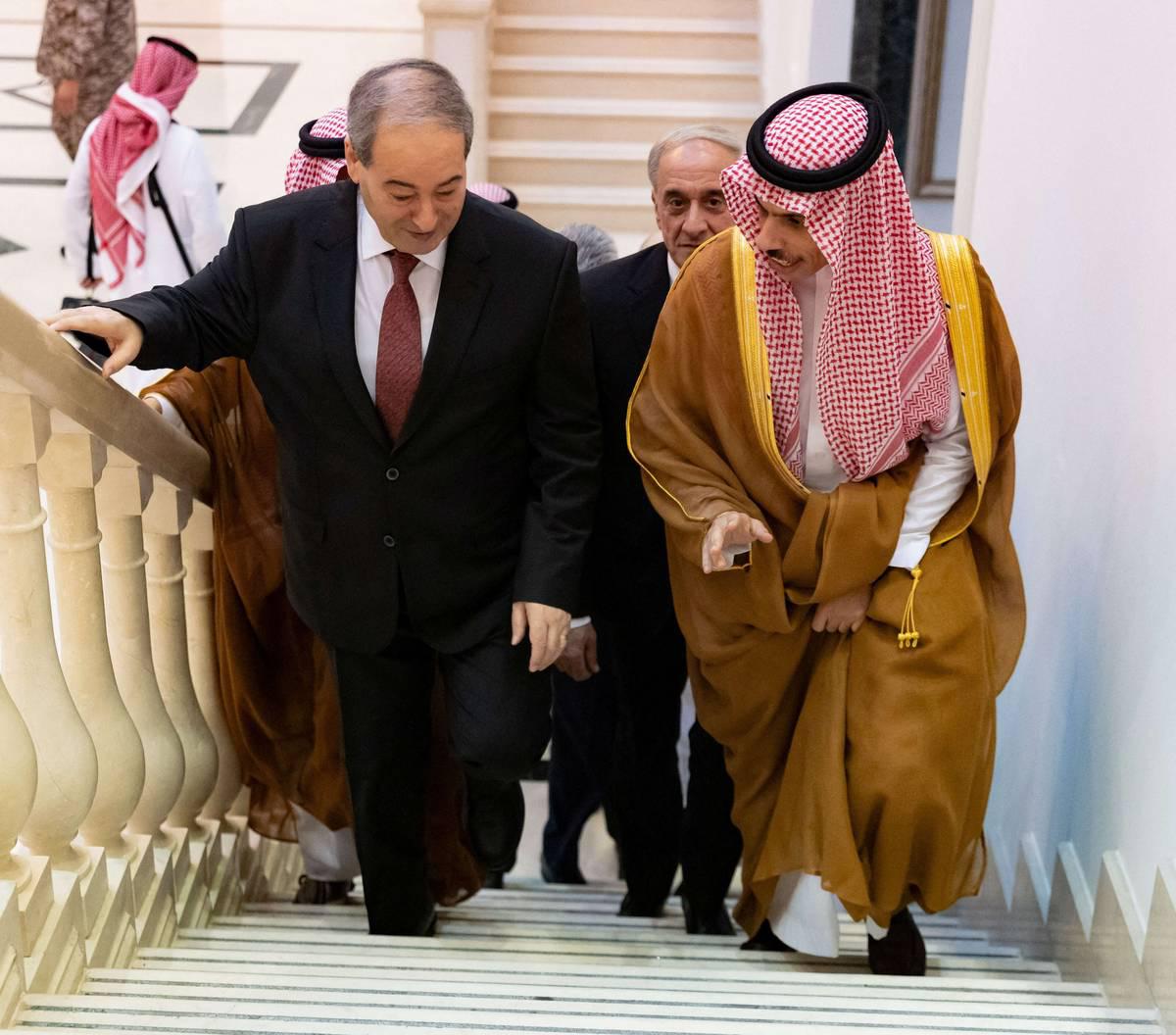 وزير الخارجية السعودي الأمير فيصل بن فرحان يستقبل وزير الخارجية السوري فيصل المقداد
