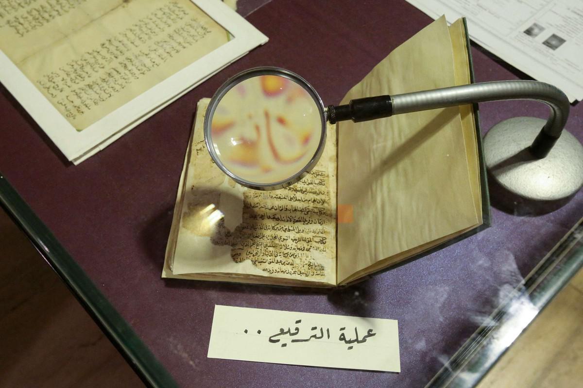 مخطوطات