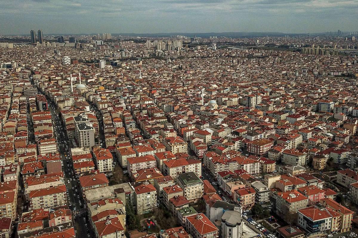 اسطنبول احدى أكبر المدن التركية يقطنها 16 مليون نسمة وتقع على صدع زلزالي 
