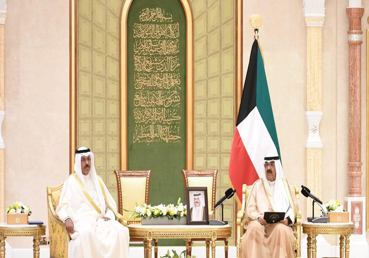 التحدي الأكبر أمام الحكومة هو أن تستعيد ثقة الشارع والناس