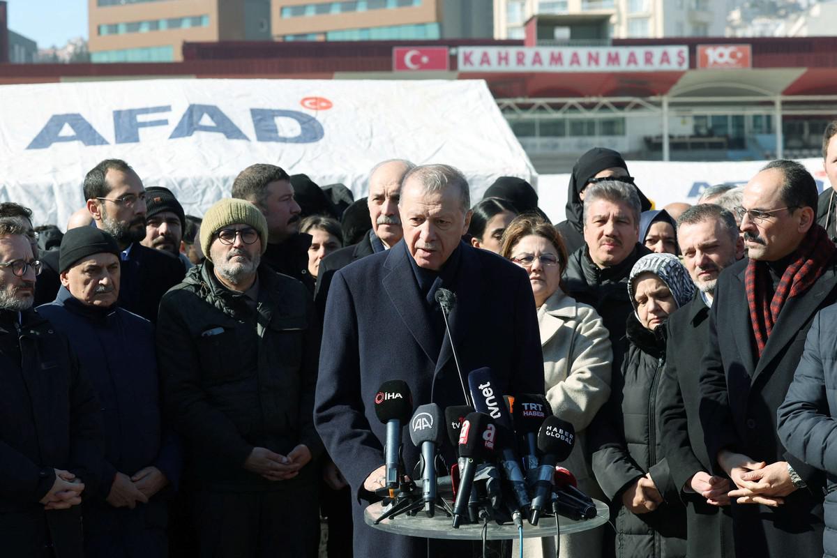 أردوغان أطلق حملته الانتخابية من مناطق ضربها زلزال 6 فبراير