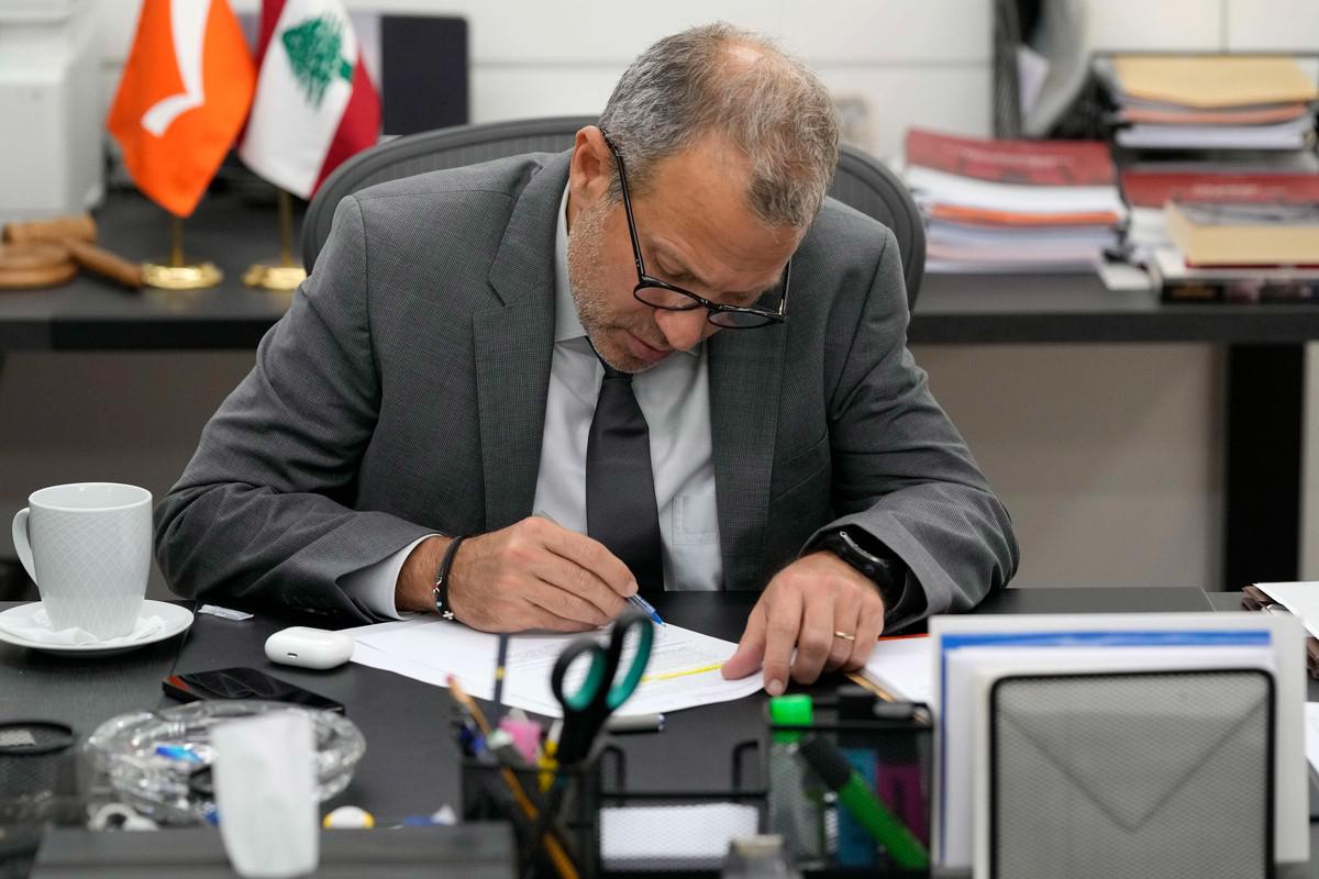 جبران باسيل طالب القوات اللبنانية بضمانة عدم الانتقال لدعم قائد الجيش مرشحا للرئاسة