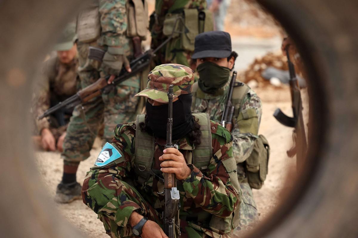 هيئة تحرير الشام تسعى للتخلّص من تصنيفها "تنظيما إرهابيا"