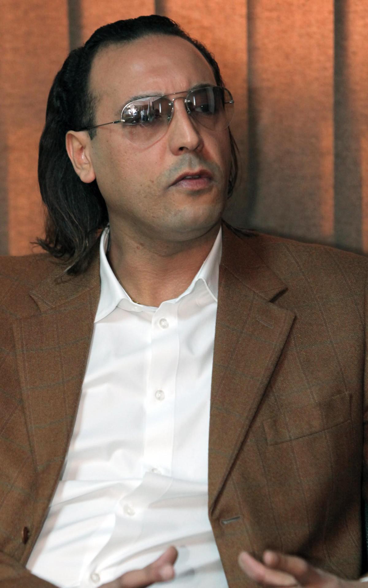 هانيبال القذافي يواجه وضعا صحيا صعبا بسبب اضراب عن الطعام