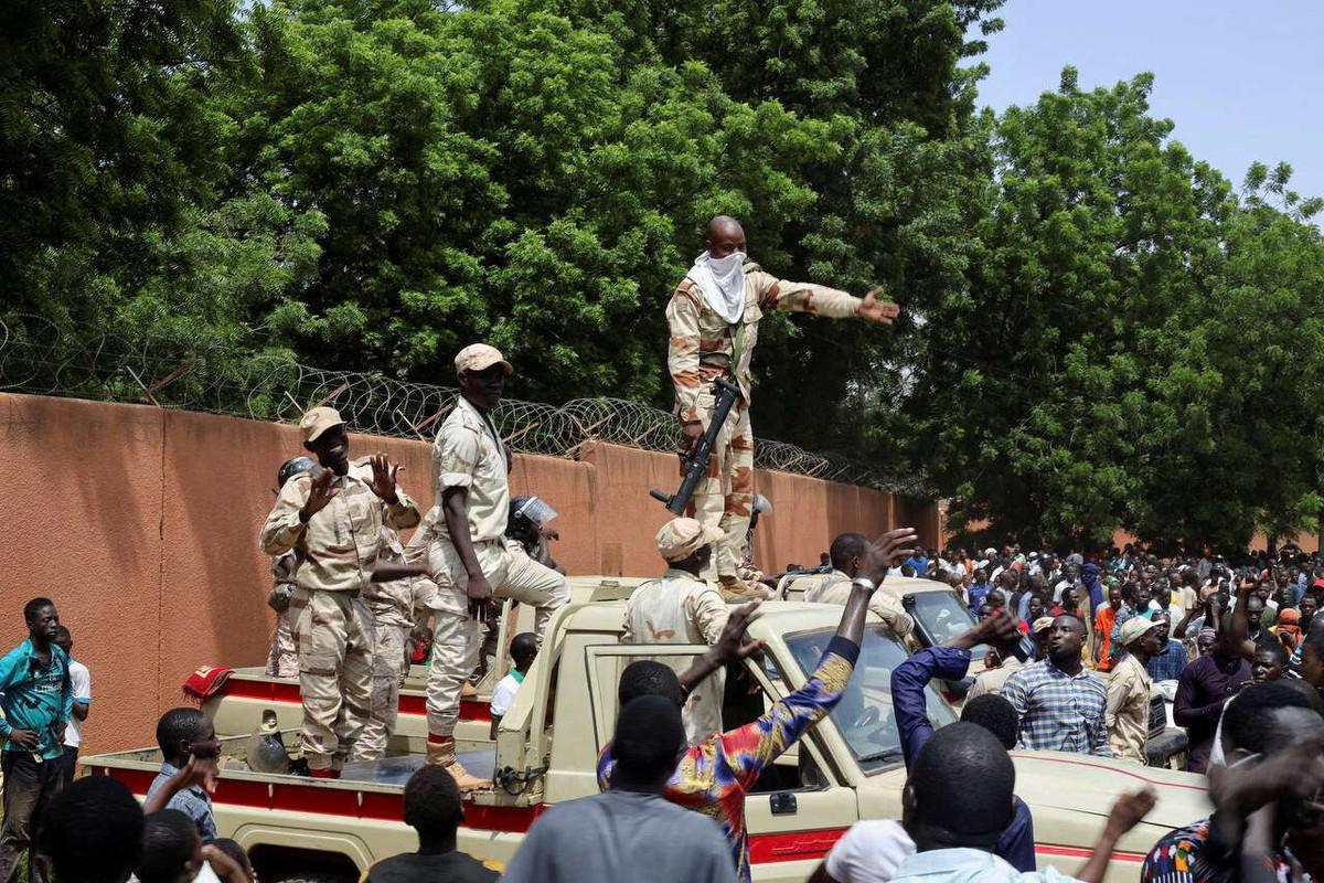 مهلة بأسبوع أمام الانقلابيين في النيجر للتخلي 