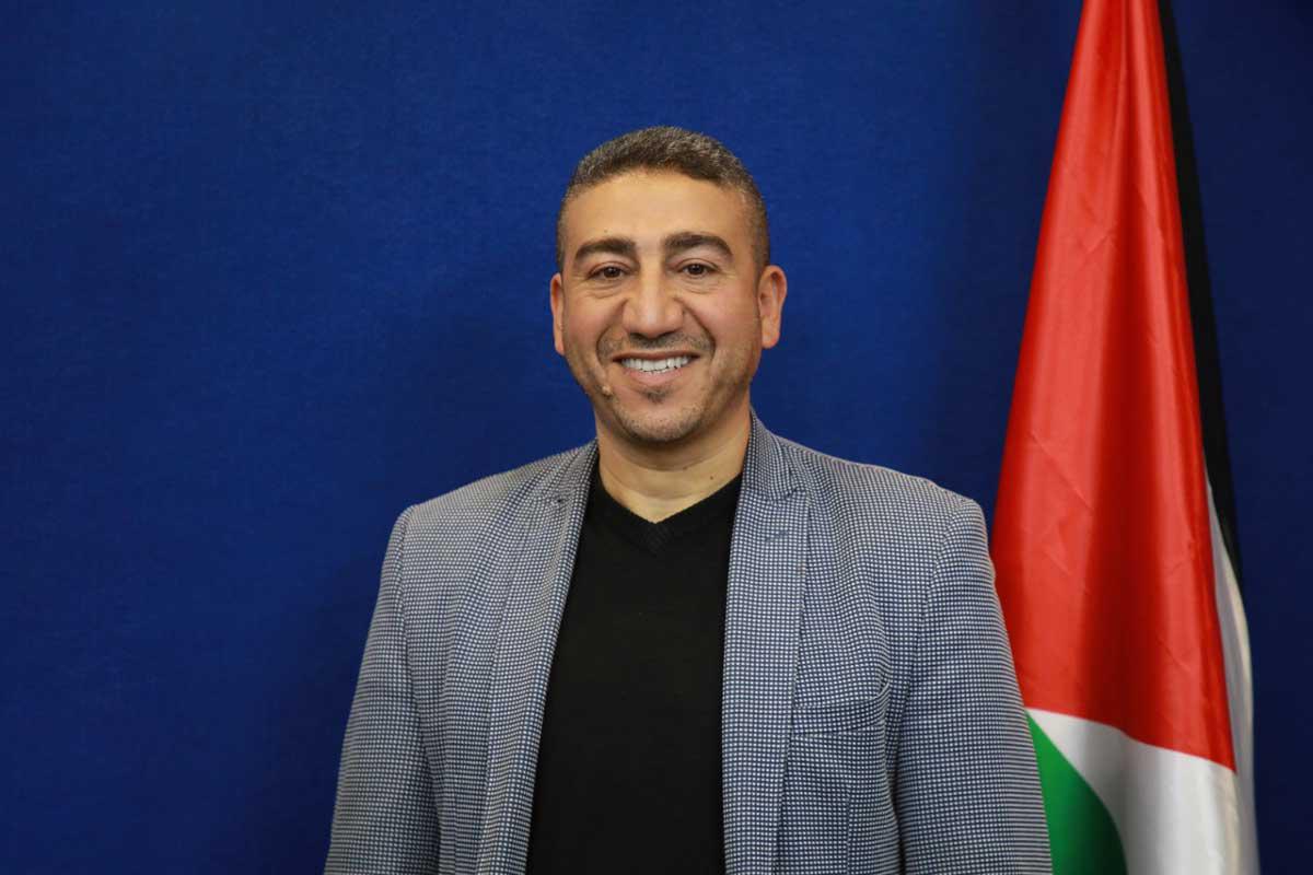 (من صفحة يسري الغول على فيسبوك)