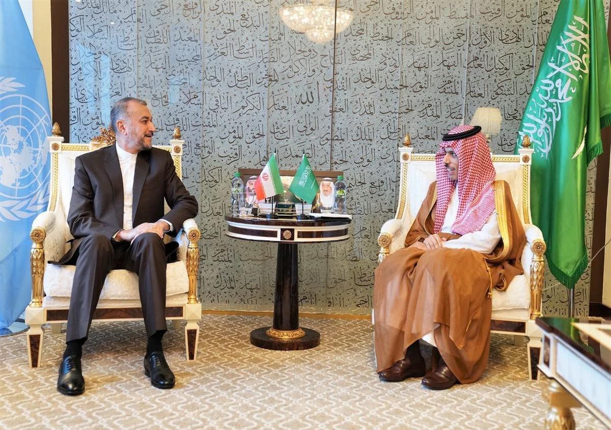 حرص مشترك على دفع التعاون بين الرياض وطهران
