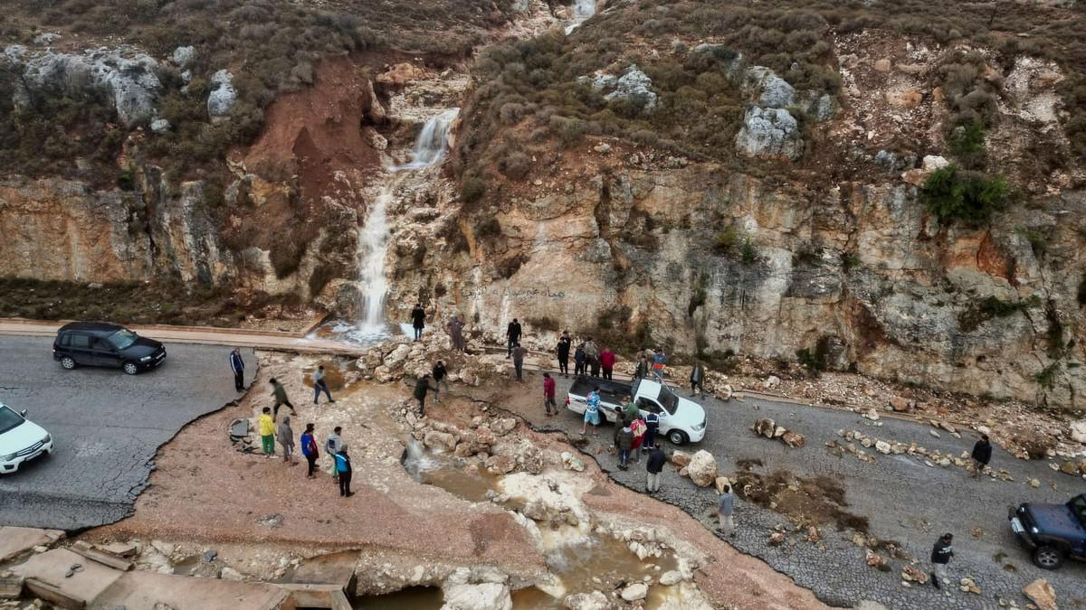 مشاهد تظهر سيولا وحلية عارمة ومباني منهارة وأحياء بأكملها غارقة تحت المياه
