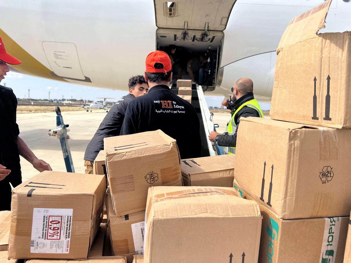 الإمارات ومصر ترسلان مساعدات اغاثية عاجلة الى ليبيا | MEO
