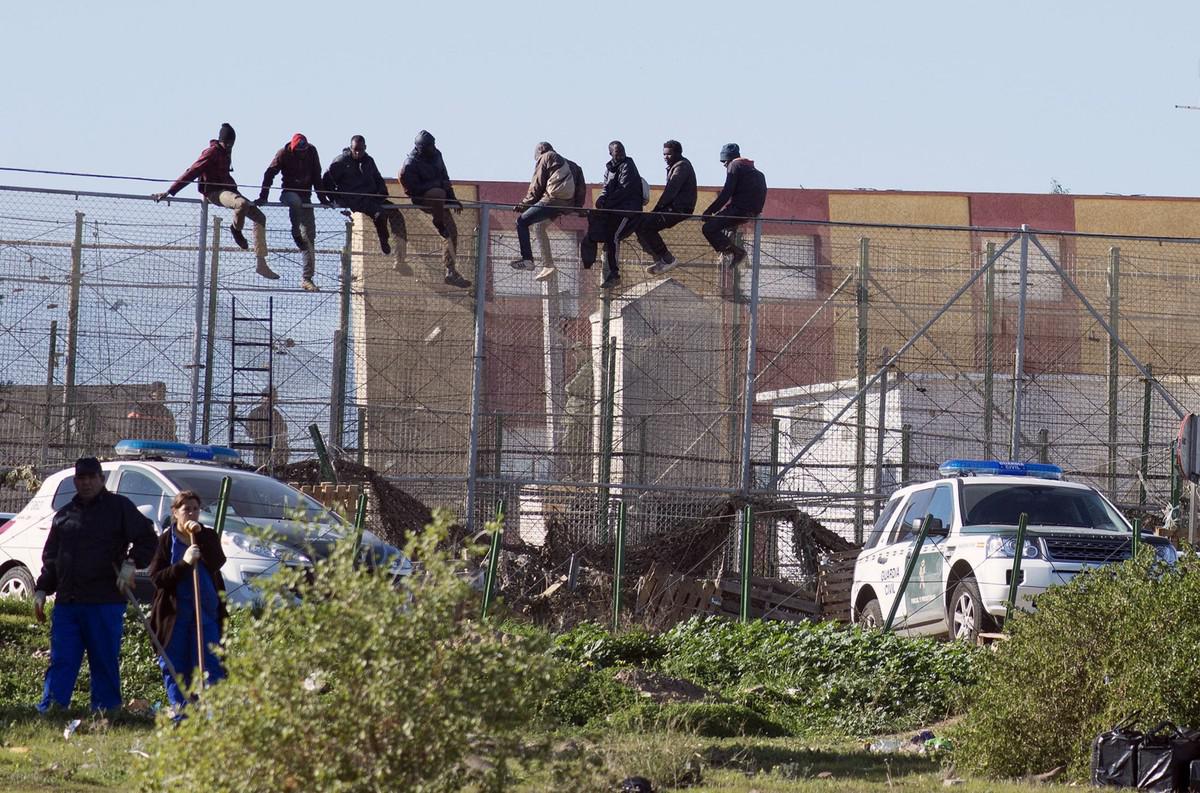 أوروبا تسعى لتصدير أزمة الهجرة لدول جنوب المتوسط