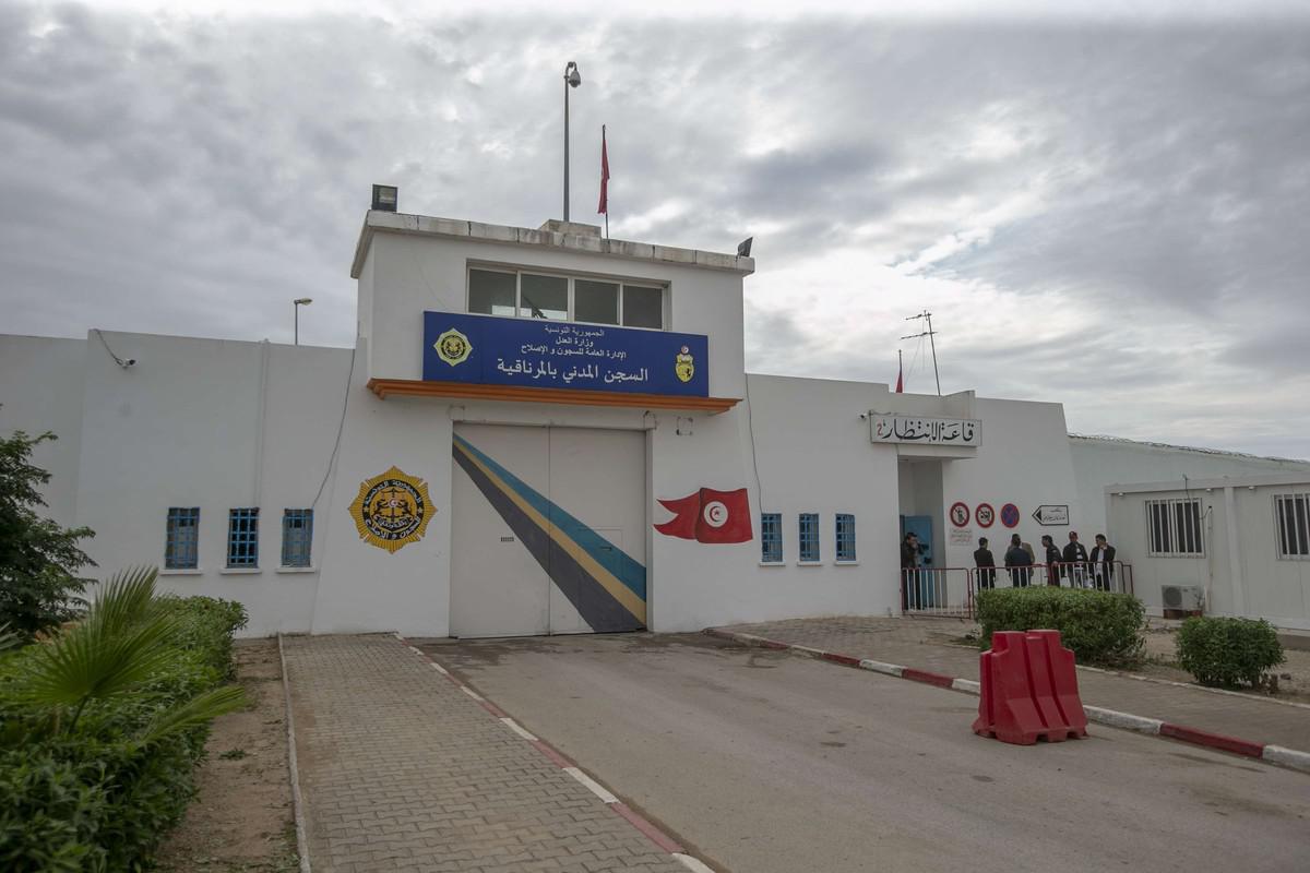 السلطات التونسية تحقق في ملابسات هروب 5 مساجين