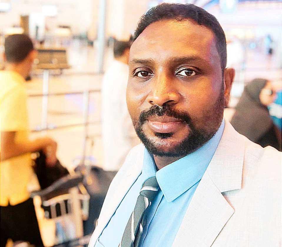 (من صفحة محمد الطيب بفيسبوك)