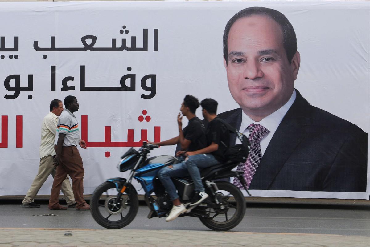 السيسي صاحب الحظوظ الأقوى للفوز بالرئاسة