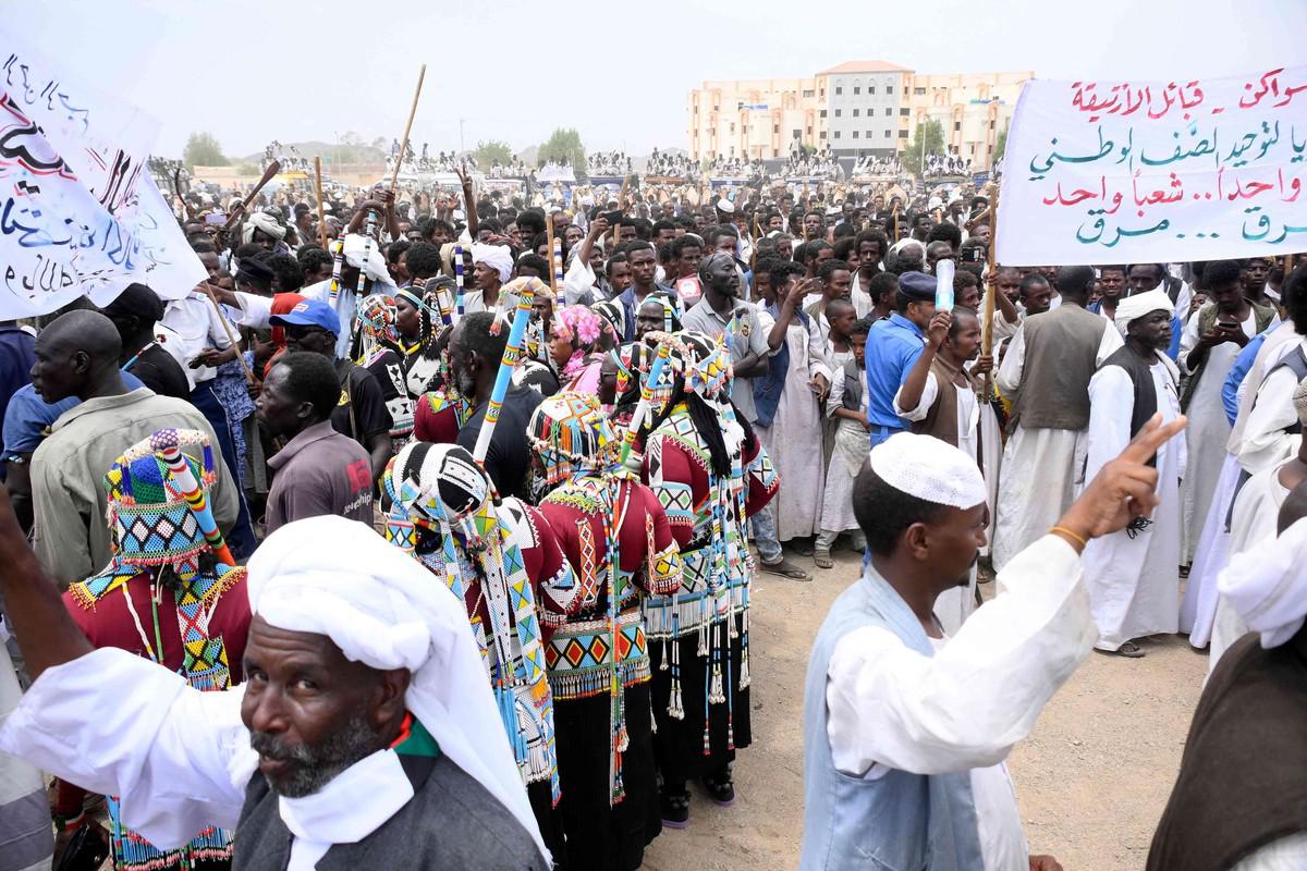 دعم شعبي لتشكيل جبهة وطنية لانهاء الحرب