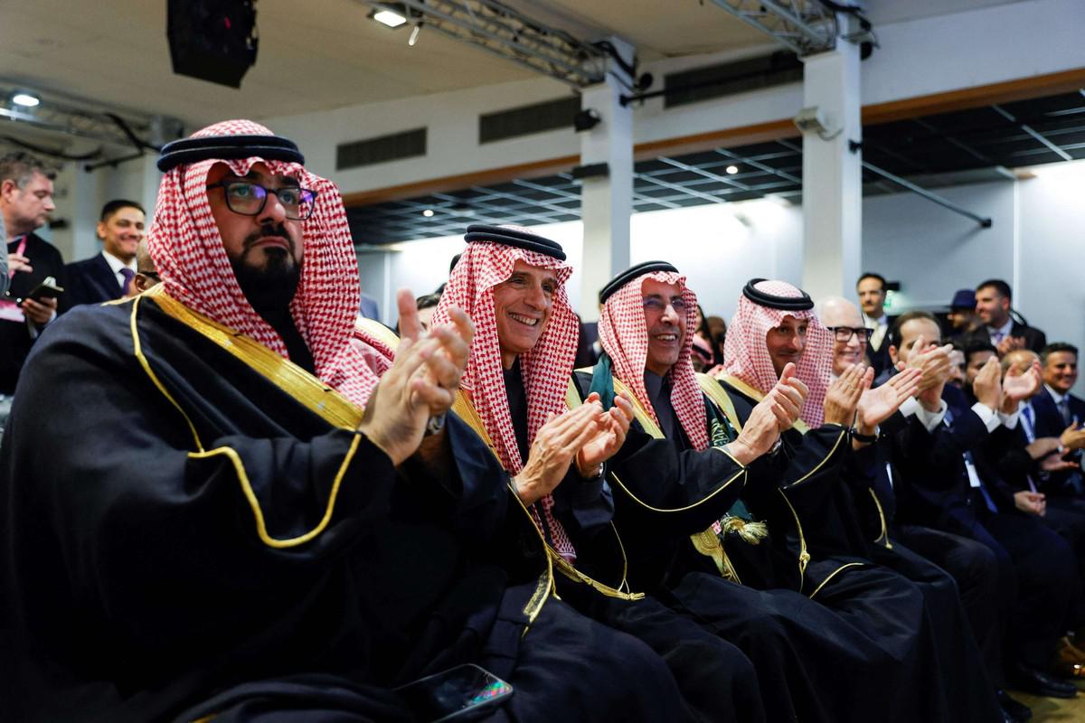 أجواء من الفرح بعد إعلان فوز الرياض باحتضان المعرض العالمي