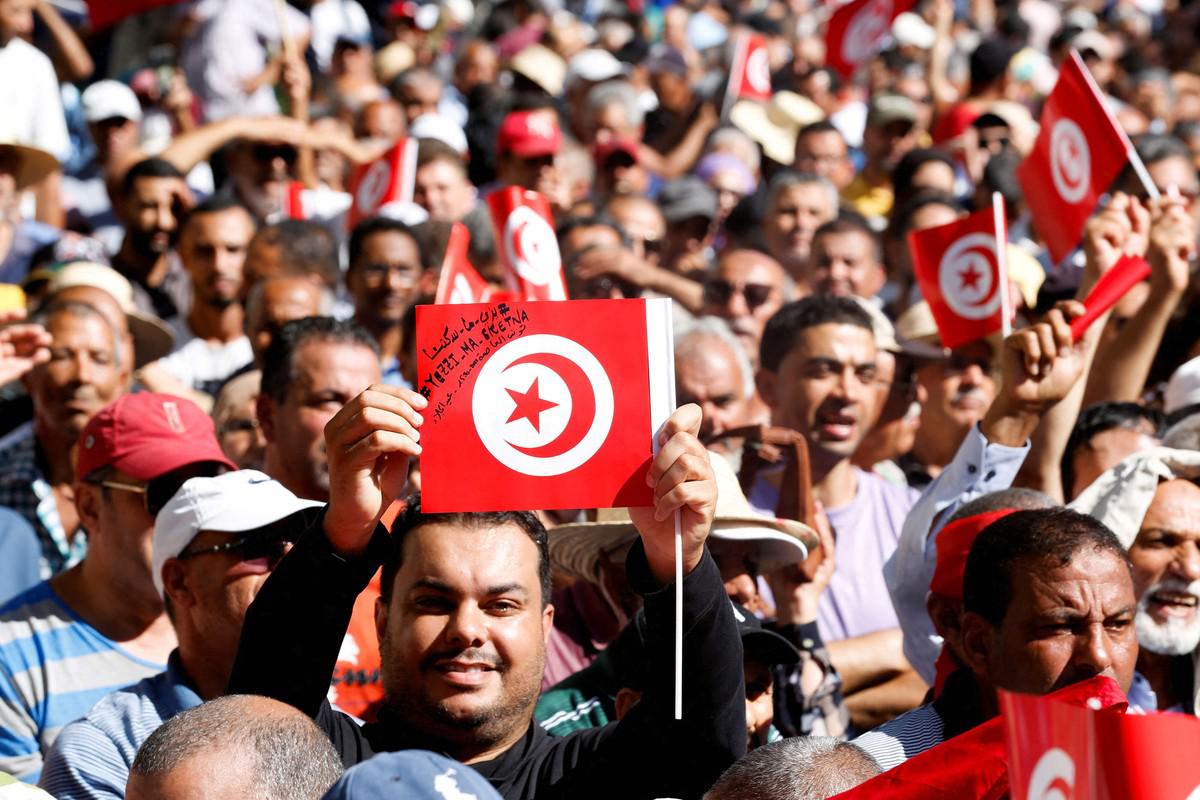 الشعب التونسي فقد ثقته في المنظومة الحزبية
