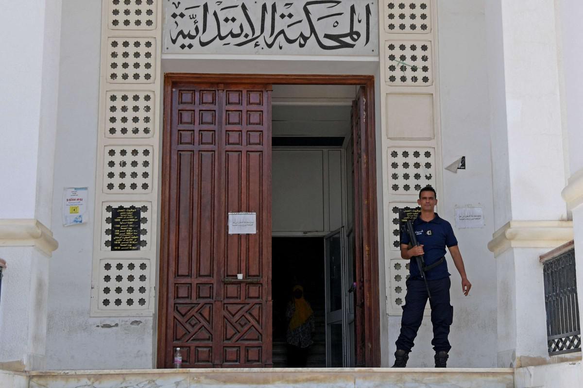 مكافحة الفساد قضائيا من أبرز تعهدات قيس سعيد