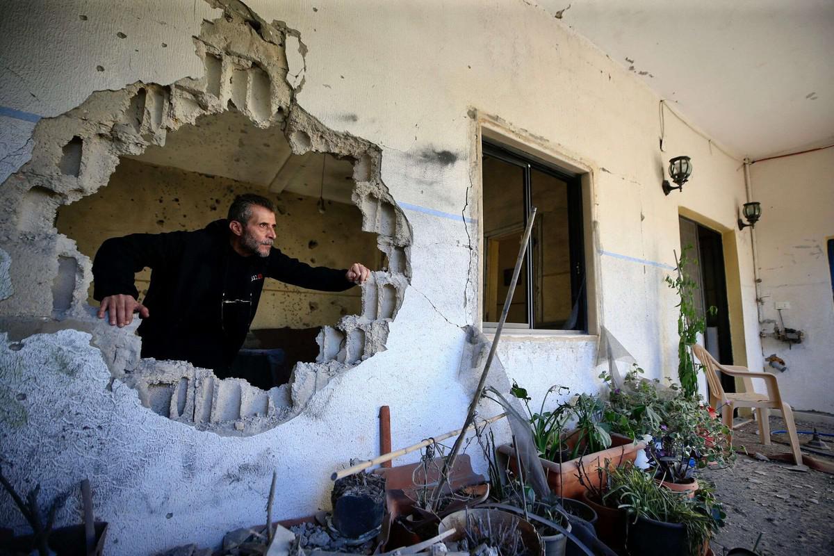 القصف الإسرائيلي يلحق أضرارا فادحة بمنازل العديد من سكان بالبلدان الحدودية