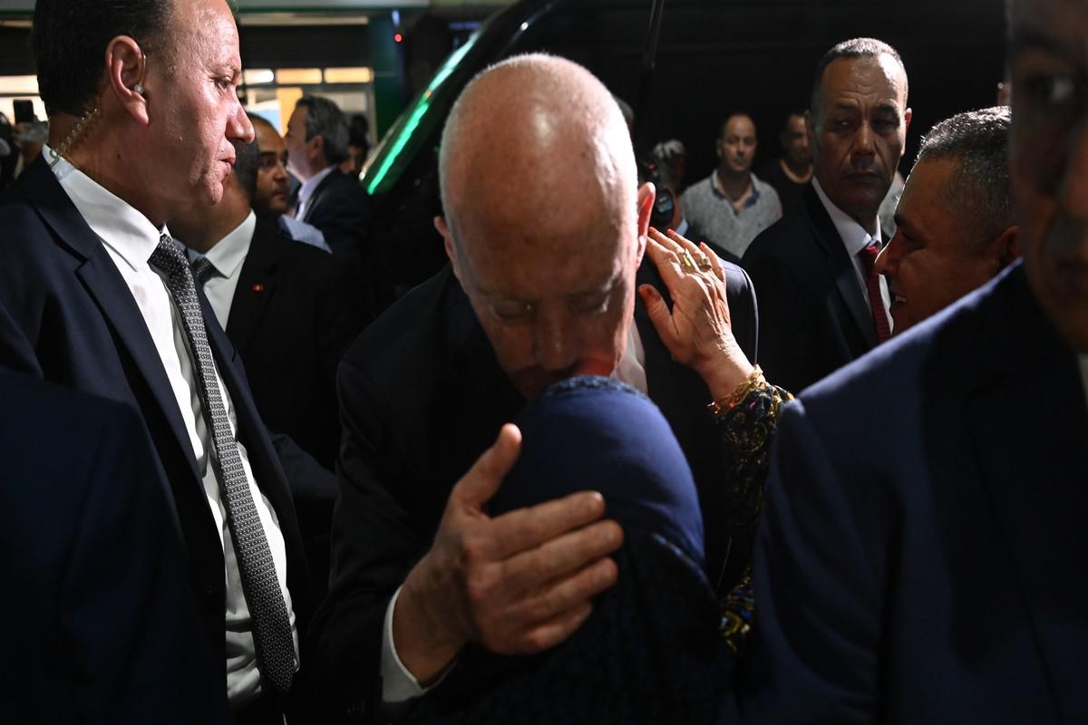 إعادة الأموال المنهوبة على رأس أولويات سعيد 