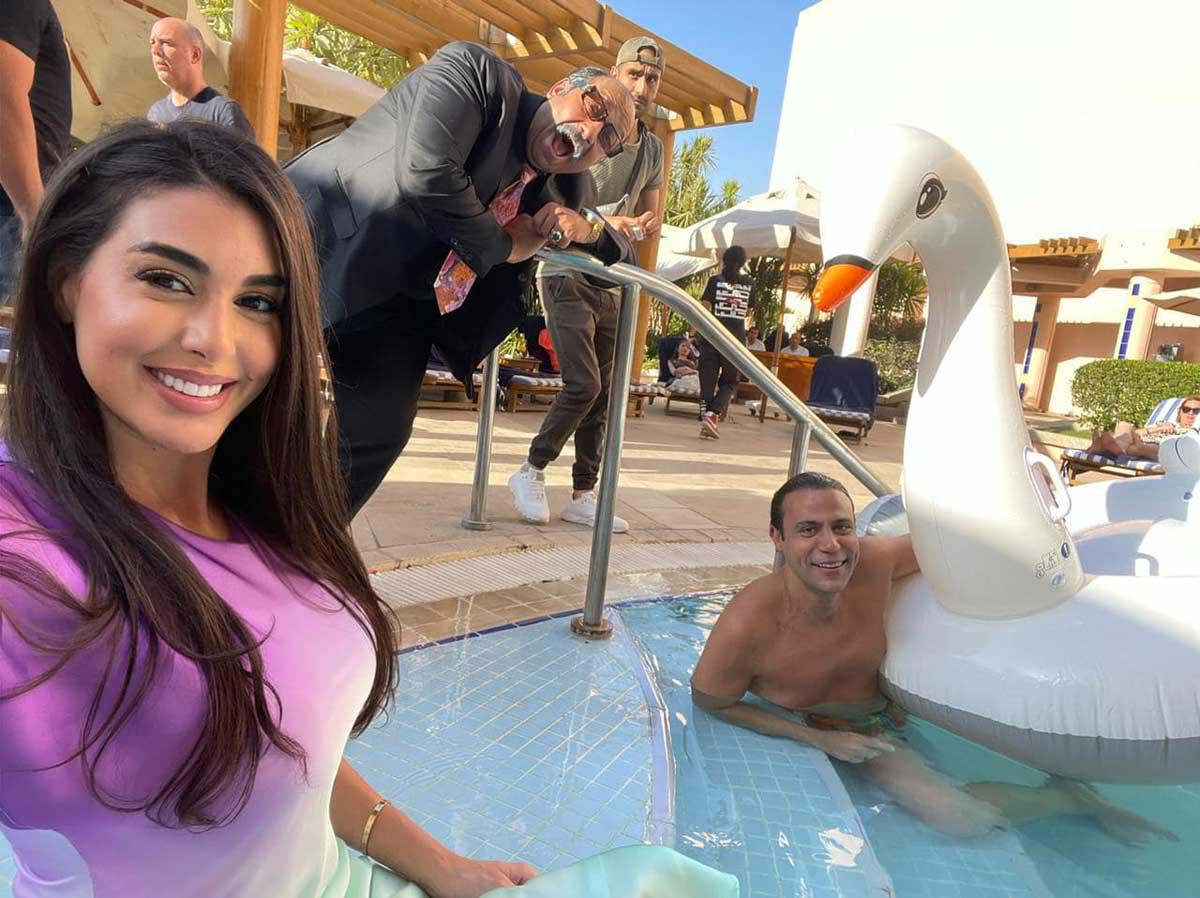 (من صفحة محمد إمام بفيسبوك)