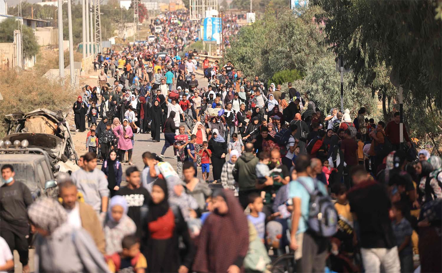 Thousands flee an Israeli ground assault in northern Gaza