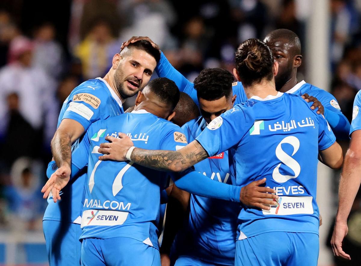 الهلال