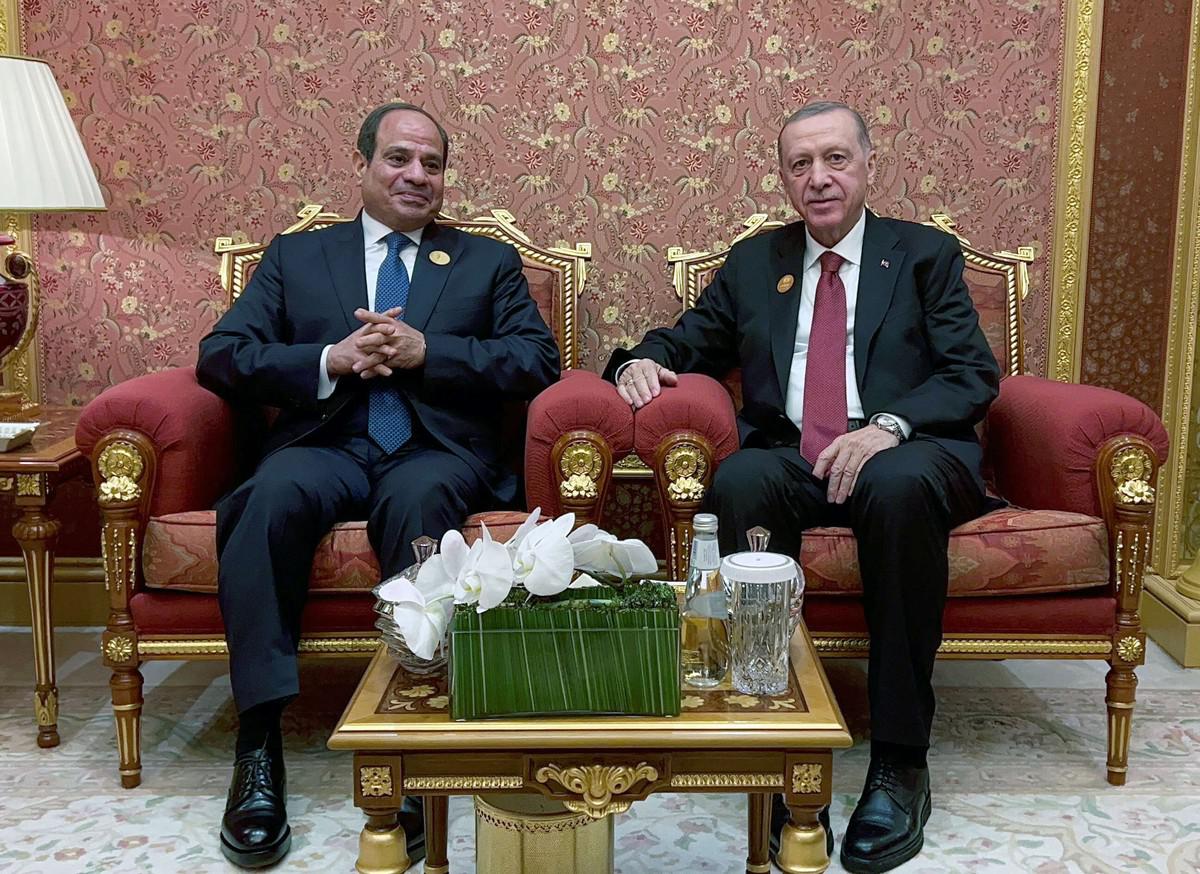 تنسيق مصري تركي بشأن قضايا إقليمية بعد سنوات من القطيعة 