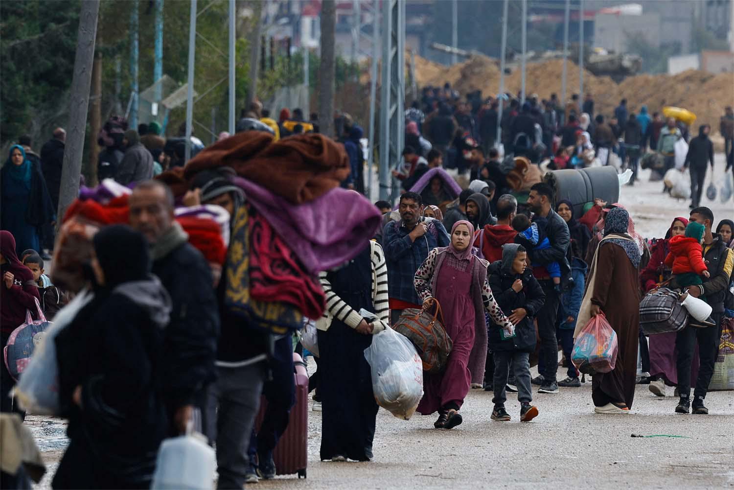 Palestinians fleeing Khan Younis, due to the Israeli ground operation, move towards Rafah