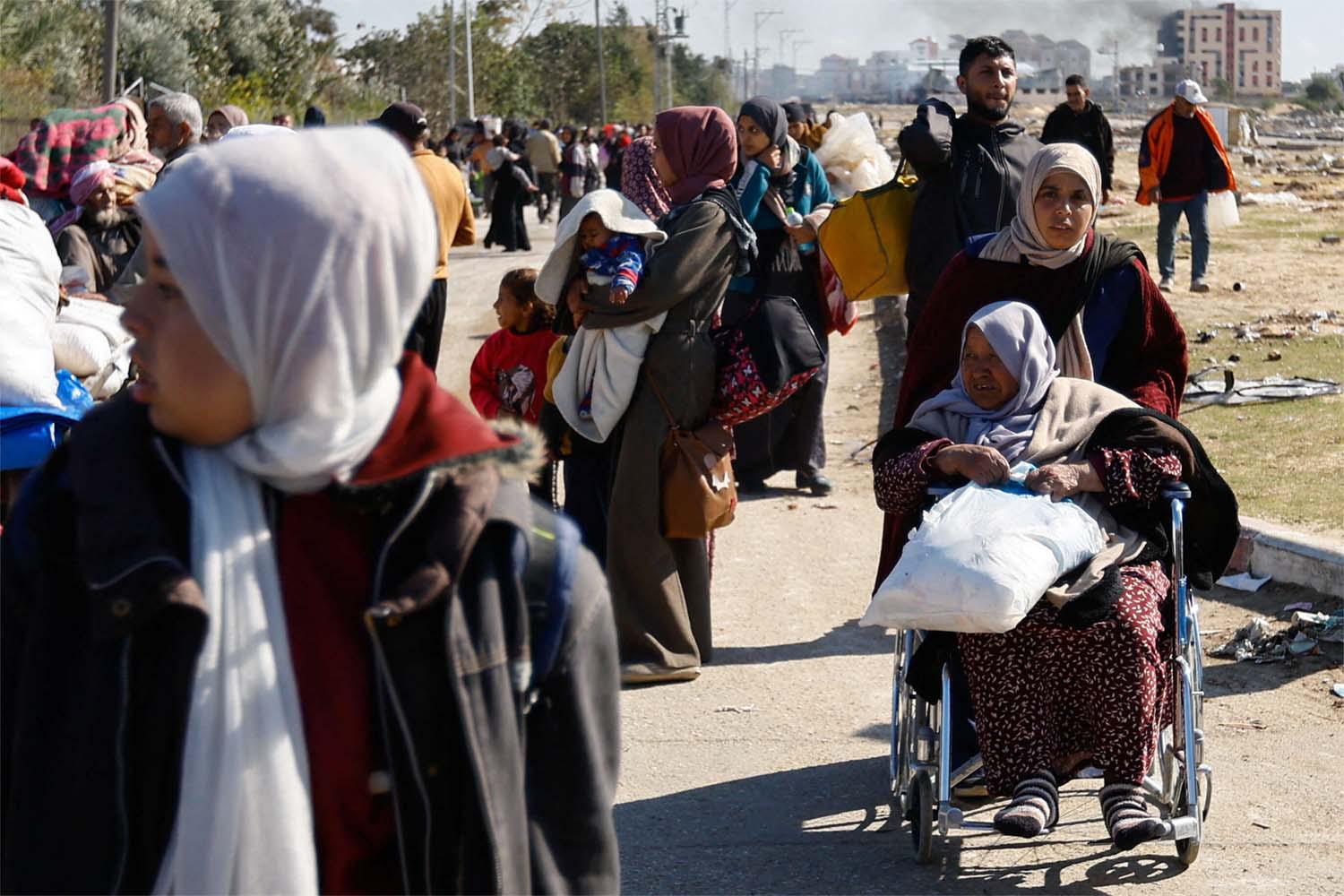 Tens of thousands of homeless people are fleeing to Rafah