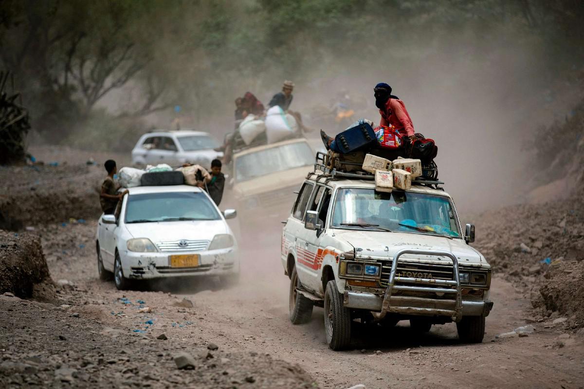 الحوثيون اعتمدوا سياسة محاصرة المدن وتجويع أهلها باغلاق الطرق