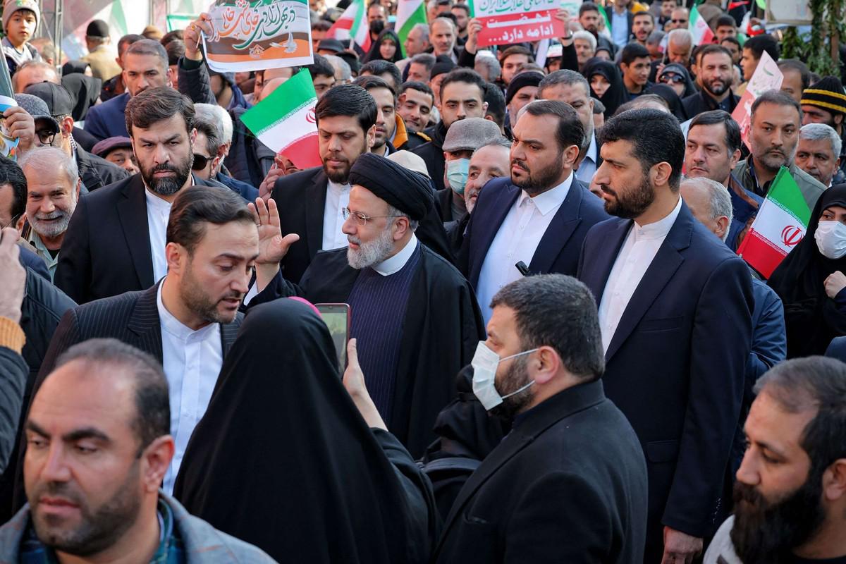 إيران تثني على حماس دون دعم ينقذ غزة من حرب ابادة جماعية