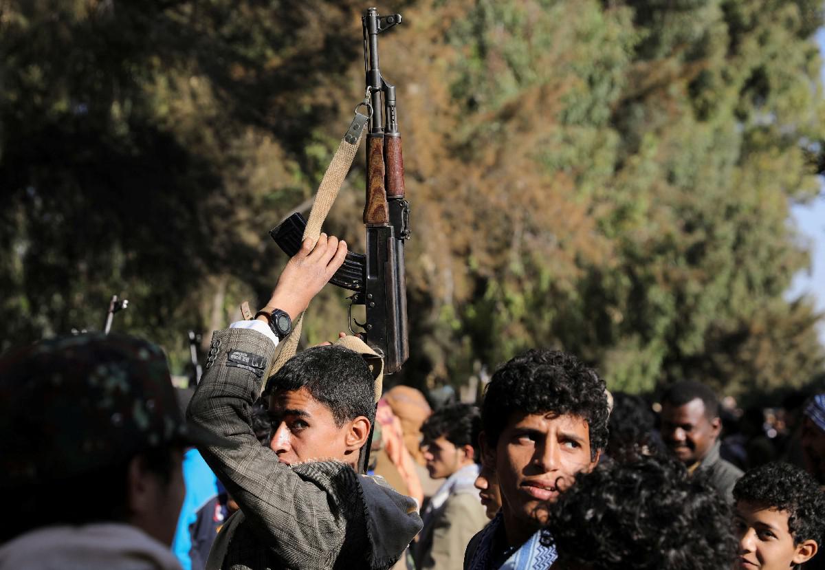 إحدى أفظع الطرق التي سعى بها الحوثيون للبقاء في السلطة هي استغلال الأطفال