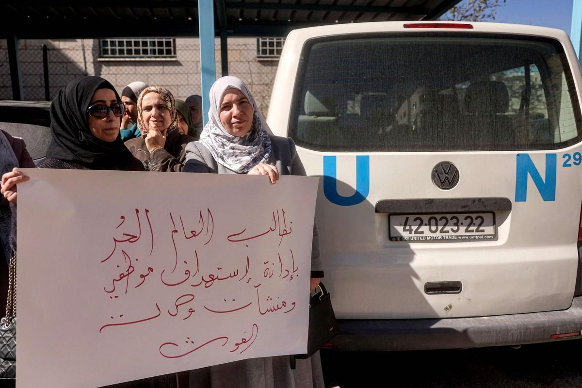 الأونروا تواجه العجز عن الاضطلاع بدورها في مساعدة الفلسطينيين