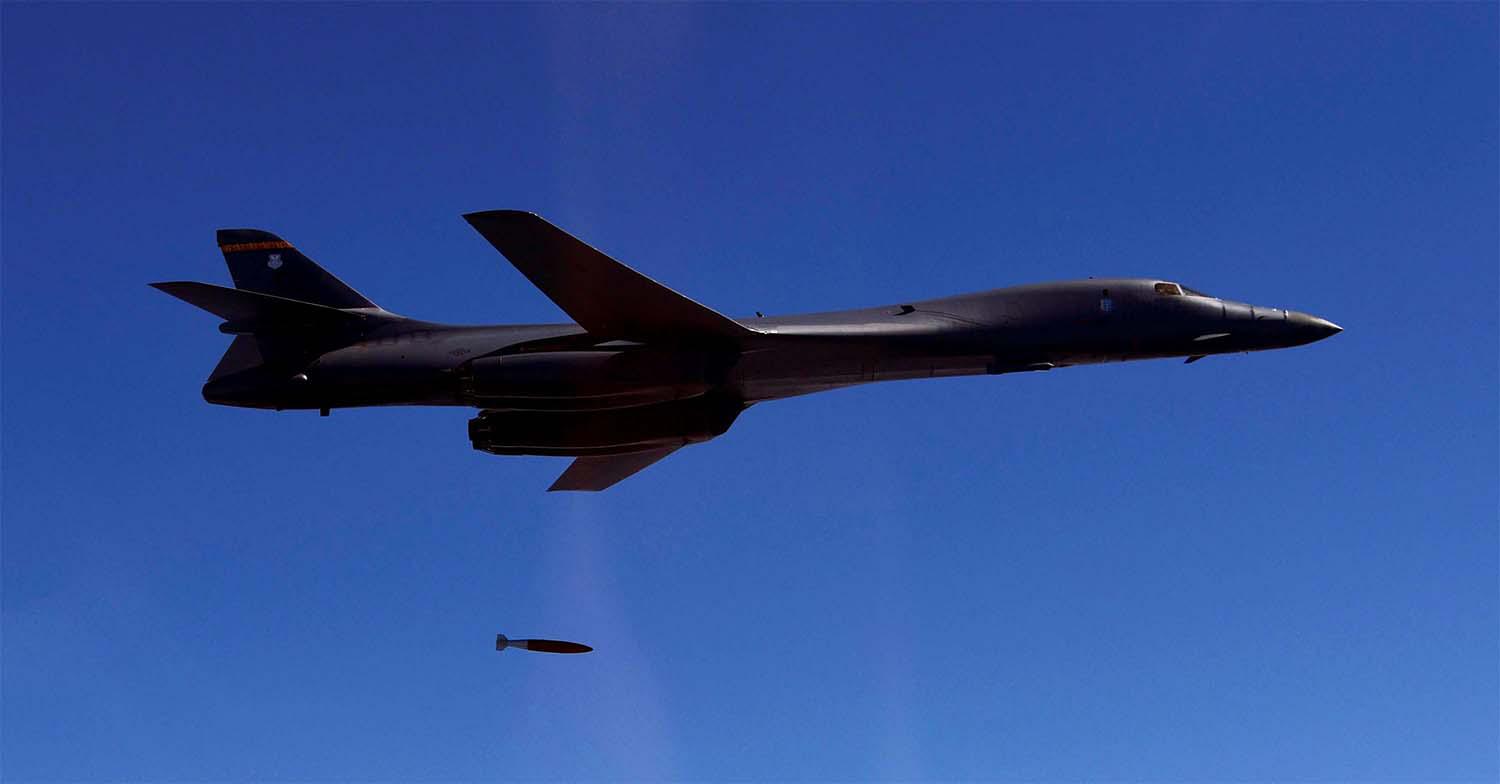US Air Force B-1B drops MK-84 bomb