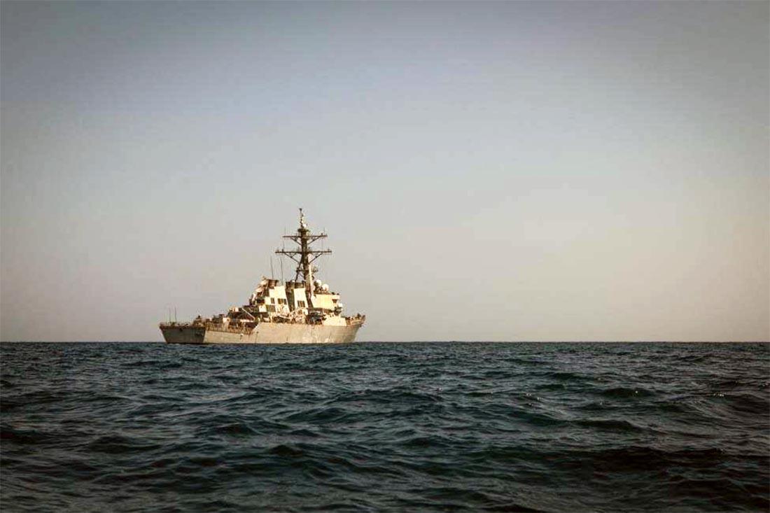  The Arleigh Burke-class guided-missile destroyer USS Carney