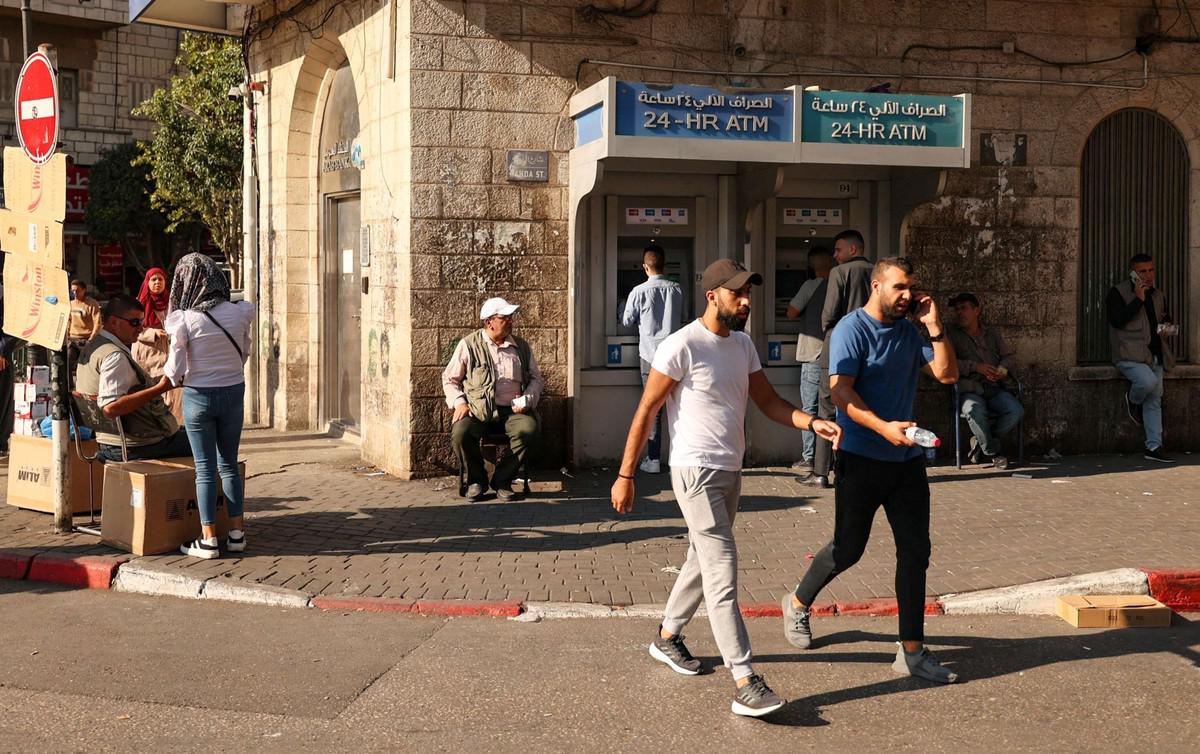 تراجع المنح الخارجية للميزانية العامة الفلسطينية إلى أقل من 220 مليون دولار