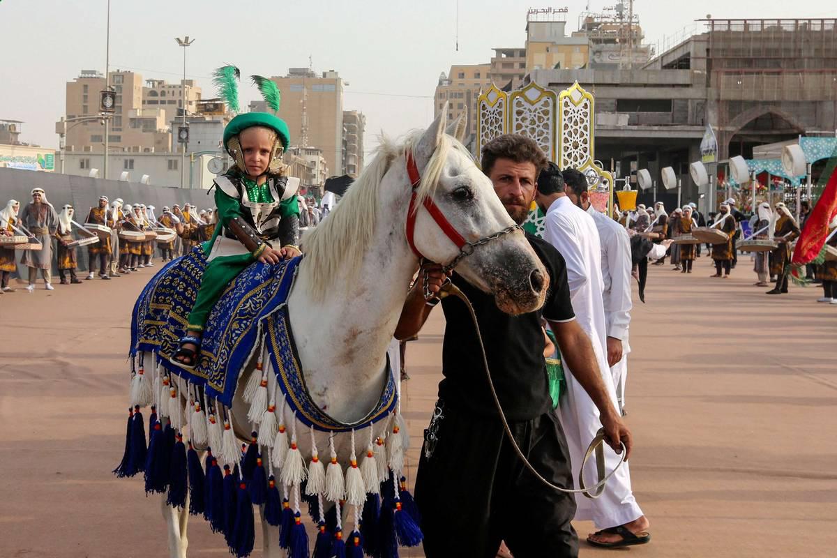 احتفال عاشوراء في كربلاء