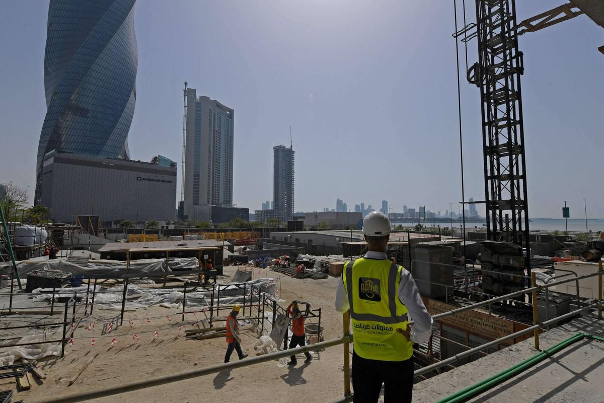 خطط بحرينية للحاق بالجيران